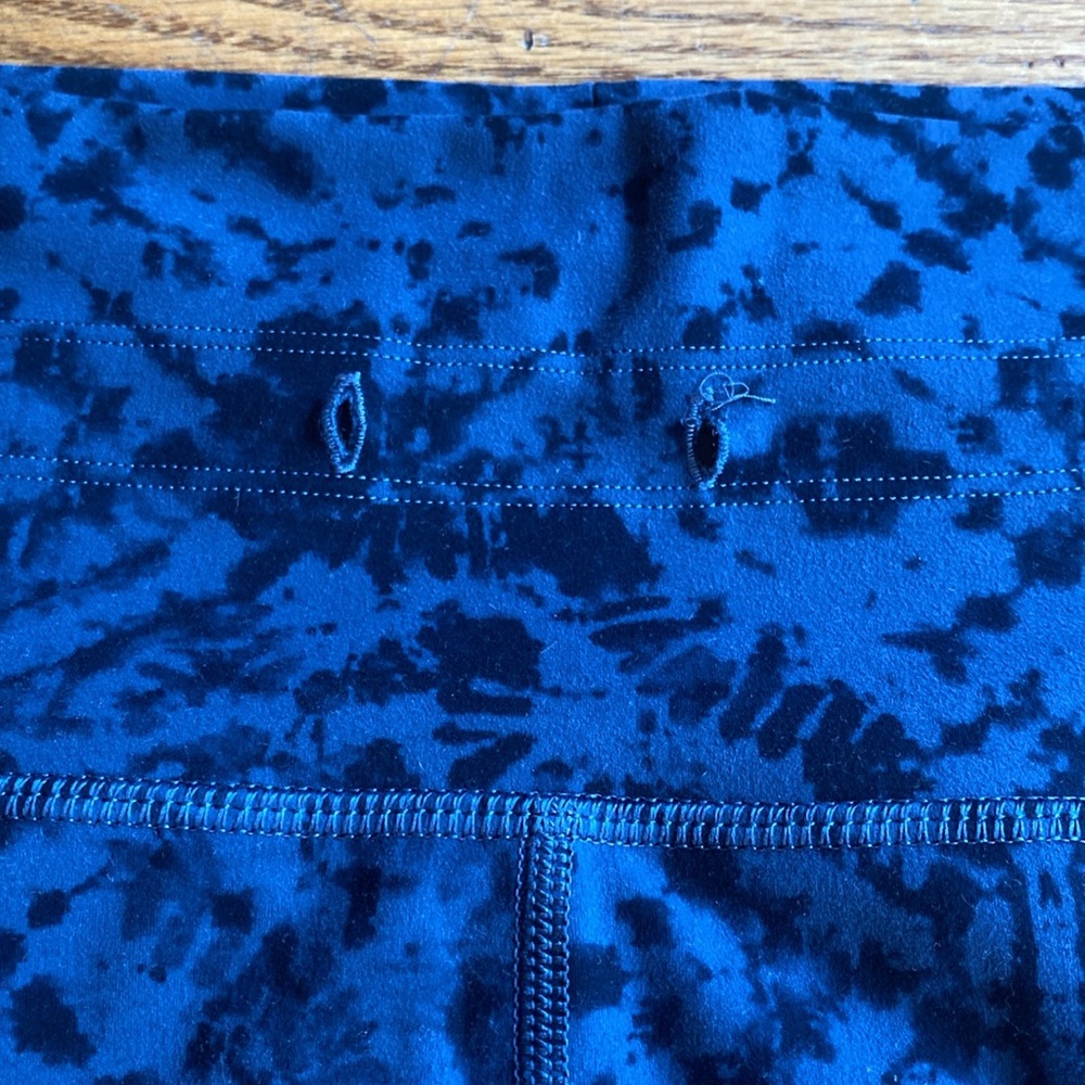 Vuori Daily Joggers Size Medium - Picture 3 of 9